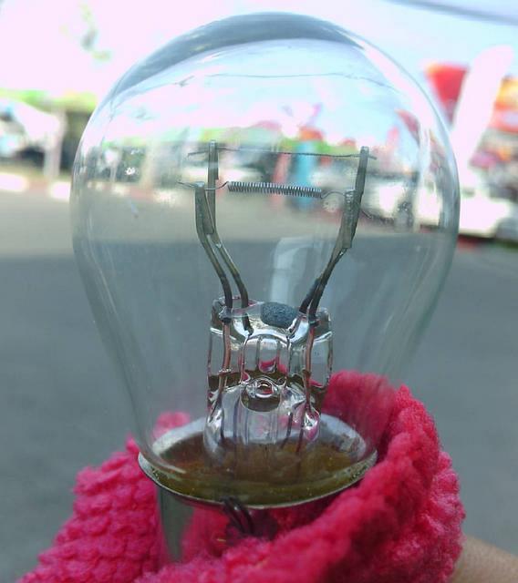 หลอดไฟสองไส้